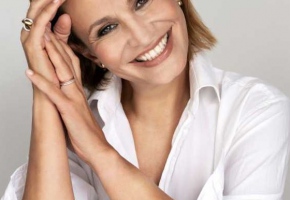 Monika Absolonová 560x790 (002).jpg